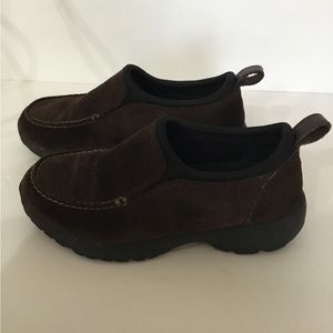Lands End Boys All Weather Suede Moc Shoes Brown Size 6B NWOT